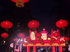 -万绿园