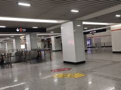 -常熟路(地铁站)