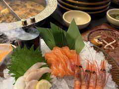 -牛YO寿喜烧·铁板烧和牛火锅自助(市府恒隆店)