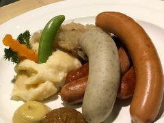 -LENBACH兰巴赫西餐啤酒坊(大连东港店)