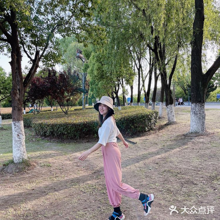 南京网红地标｜鱼嘴湿地公园、灯塔夕阳