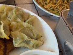 -顶峰夜宴·龙虾烧烤大排档(九江学院店)