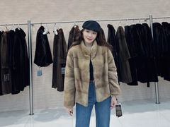 -肃宁华斯国际裘皮城