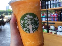 -星巴克臻选(成都环球乐天店)