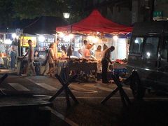 -吴山路夜市