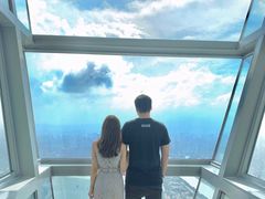 -广州塔卢特斯法国旋转餐厅