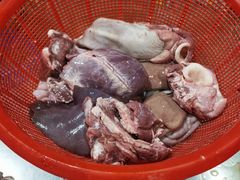 -标记美食新鲜猪杂(兴南大道店)