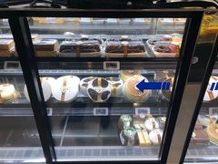 面包甜点陈列柜-盒马鲜生(龙德广场店)