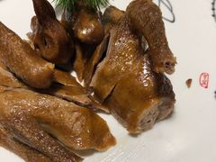 樟茶乳鸽-陈麻婆豆腐总店