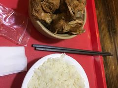 -万和春排骨砂锅米饭(湖北路店)