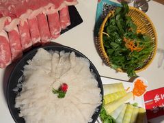 -老牌坊云南鱼豆花火锅(哈西万达店)