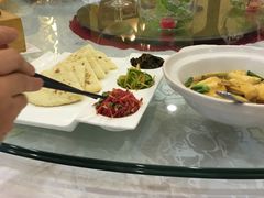 -巴扎美食·新疆菜·西域歌舞表演餐厅(新疆大厦店)
