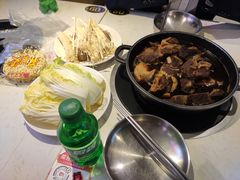 -运气牛自助酱大骨火锅(南京东路店)