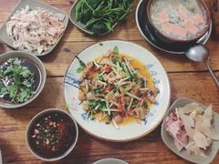 火爆肥肠-汝萍传统蘸水菜(春华路总店)