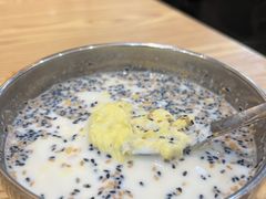 -白翔甜食店