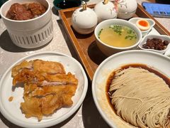 -松鹤面馆·古法焖肉面(观前店)