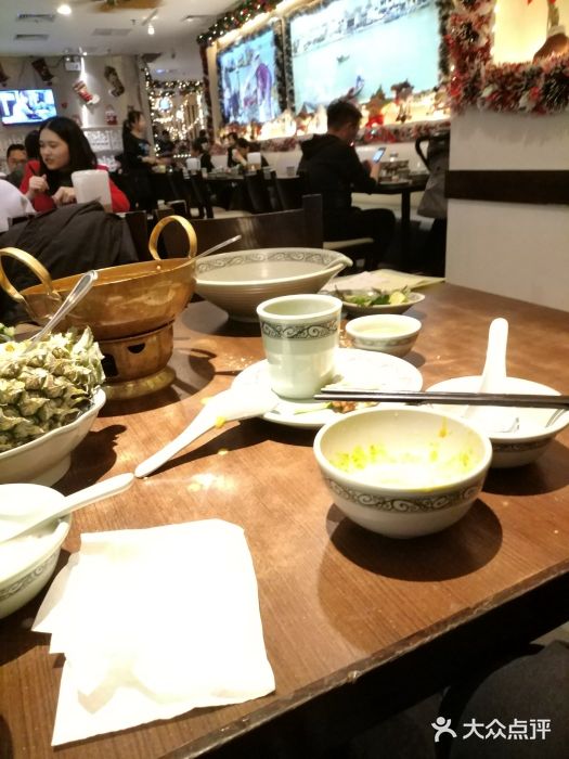 大头虾越式风味餐厅(光明广场店)大堂图片