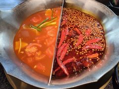 -湊湊火锅·茶憩(南京东路悦荟店)