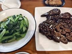 -莲餐厅·湖北菜·潜江小龙虾店(愚园路店)