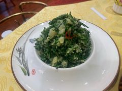 炝拌草原沙葱-德乐海蒙餐