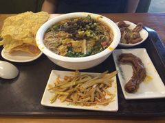 -水平有限螺蛳粉(宏达大厦店)