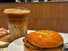 -Peet's 皮爷咖啡(海雅缤纷城店)