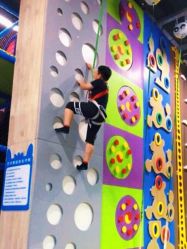 -蹦贝运动中心·蹦床·攀岩·闯关(龙岗店)