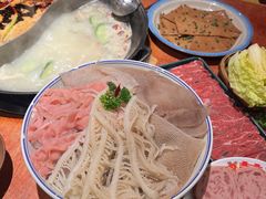 -周小明火锅(黑金冠社区店)