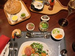 -恰餐厅及酒吧 CHAR Bar & Grill (北京丽都皇冠假日店)