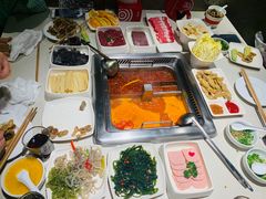 -海底捞火锅鲜切牛肉主题店(长寿路店)