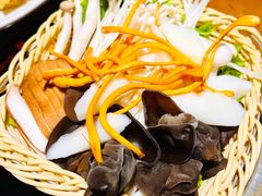 菌菇拼盘-黑鸡小馆(金源店)