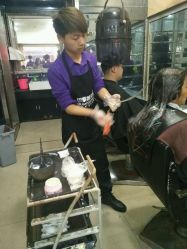 -名发世家烫染