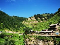 -芦芽山旅游度假区