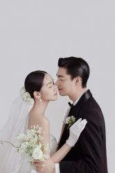 -喜爱高定婚纱摄影
