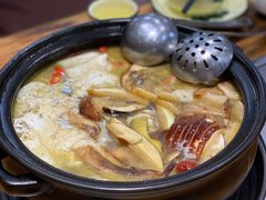 -菌之家·专业纯野生菌火锅·特色炒菌
