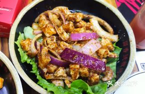 Oil-Poured Chili Sauce Beef