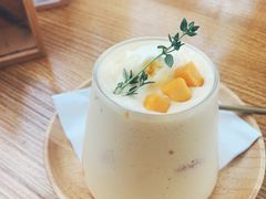 牛奶芒果冰-几静cafe(基湖店)