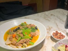 -初蓉丨遇见新川菜(亲贤街荣耀店)