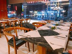 -东方红海鲜百汇(国际大厦店)