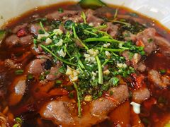 水煮牛肉-巨元河鲜酒楼·清远特色菜名店(英德店)