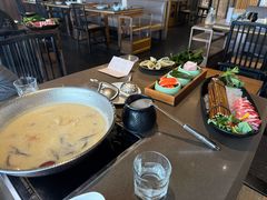 -捞王锅物料理(上海世茂广场店)