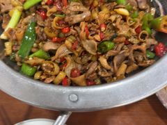 -湖南人家湘菜馆(镇江路店)