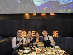 -海底捞火锅智慧餐厅(中骏世界城店)