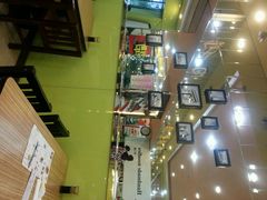 -杨铭宇黄焖鸡(新华路店)