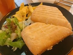 -HELLO 27 意面·沙拉·帕尼尼