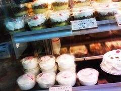 -红宝石·鲜奶小方·海派西点房(南丹店)