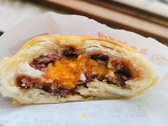 玫瑰蛋黄酥-嘉华鲜花饼(四方街旗舰店)