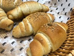 -沁屋面包店(人民东路店)