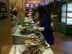 -吉布鲁牛排烤肉海鲜自助(大英商业街店)