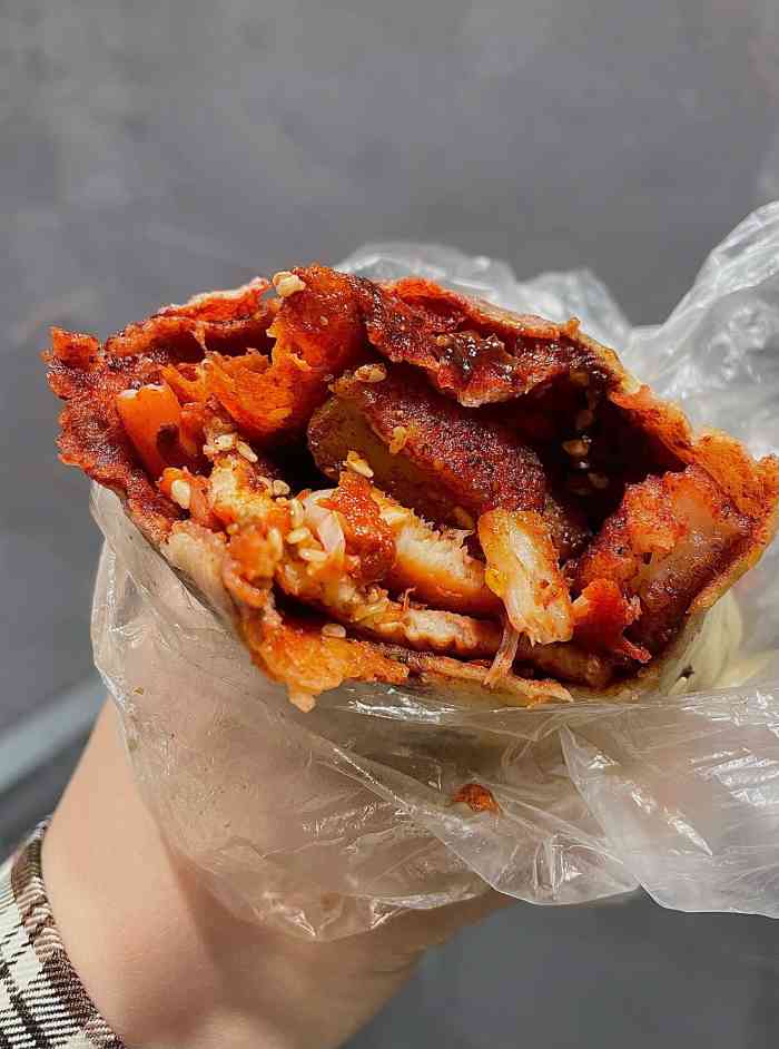 疫情过后第一次去次依旧火爆店里坐满了人点完单就